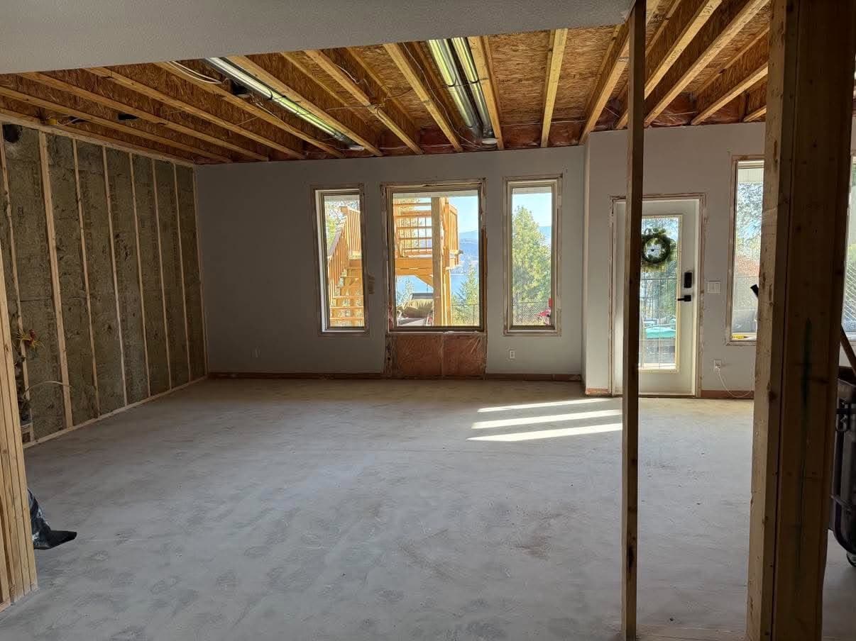 The room posted by Demo-Boyz